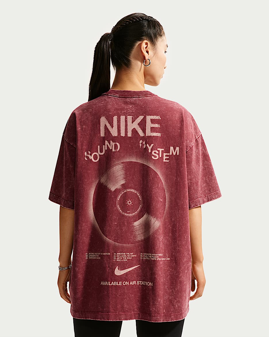 着尺 Nike Sportswear Classic 女子Oversize 风短袖T恤-NIKE 中文官方网站